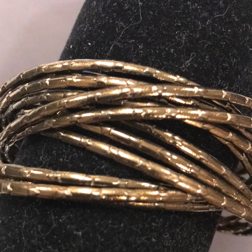 ✅CLEARANCE- Vintage Bronze/Dark Gold Multi-Band Textured Bangle Bracelet - Picture 6 of 6